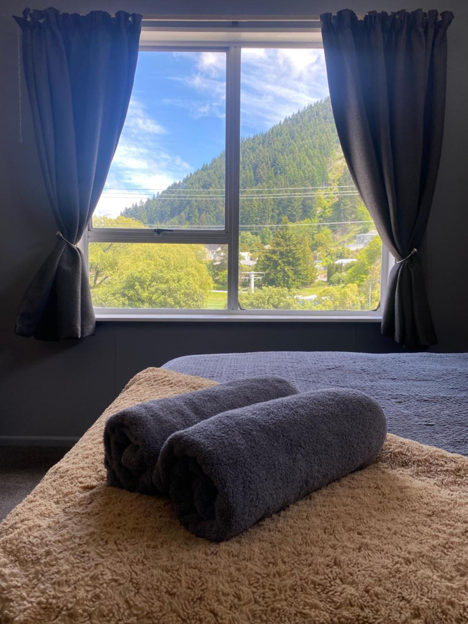 Alpine Lodge Куийнстаун Екстериор снимка